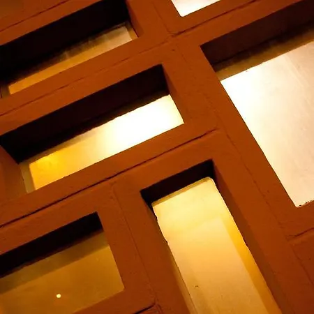 Ostend Hotel Hotell 3*
