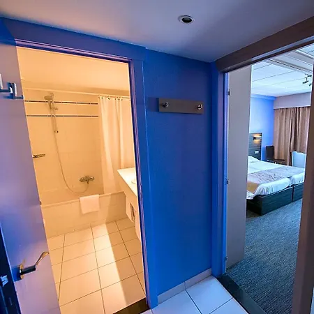 Ostend Hotel אוסטנדה