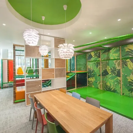 Ostend Hotel אוסטנדה